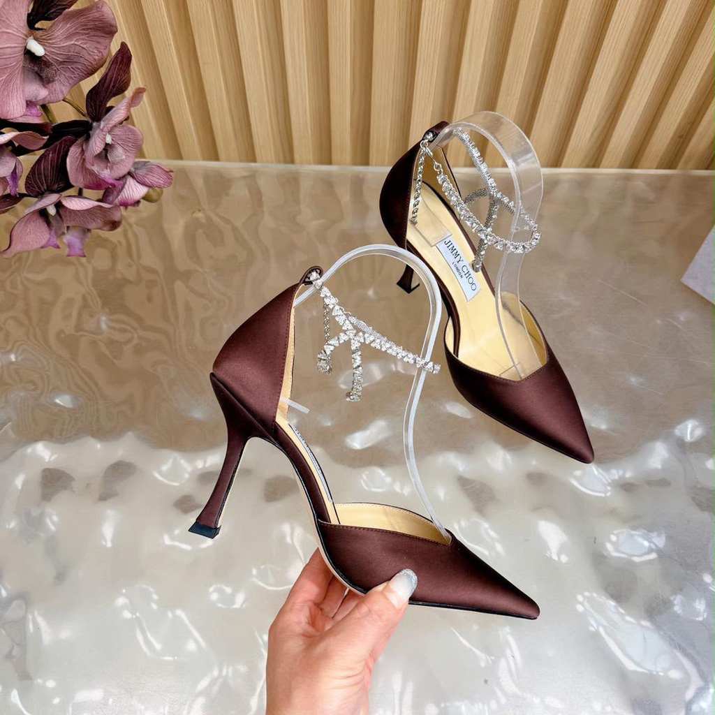 Crystal Chain Pointed Pumps