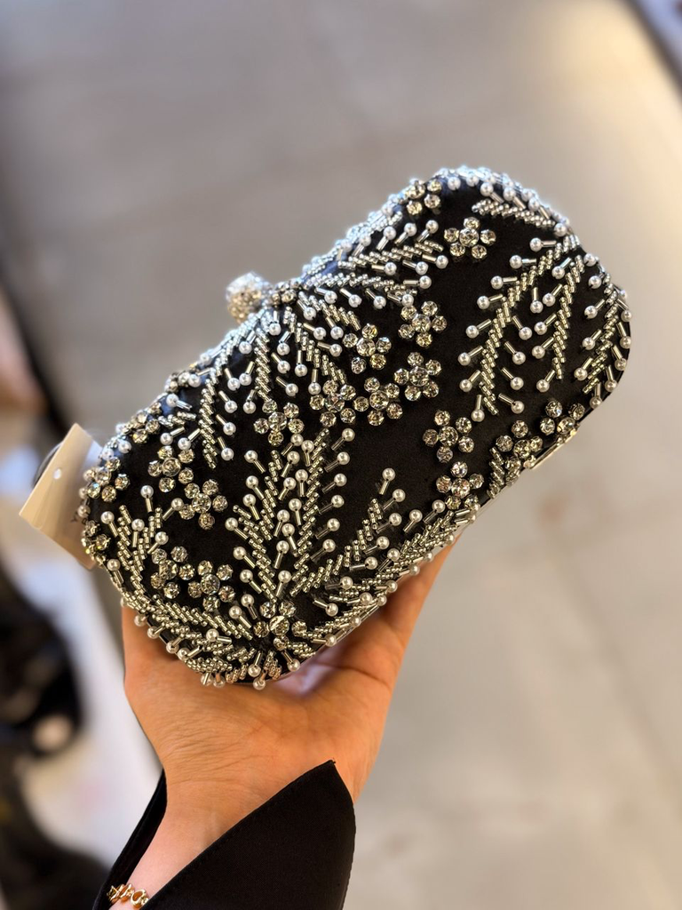 كلتش مزخرف باللؤلؤ والكريستال (black)